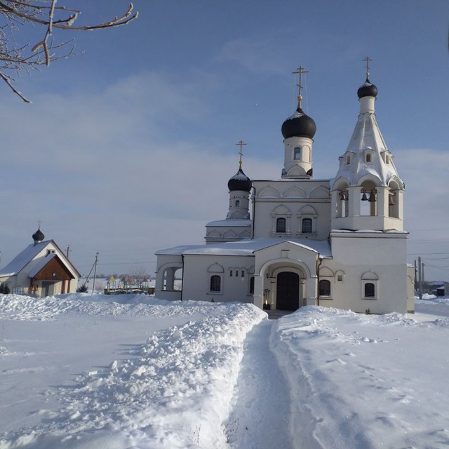 ХРАМ СВТ СПИРИДОНА ТРИМИФУНТСКОГО В БАГРАМОВО
