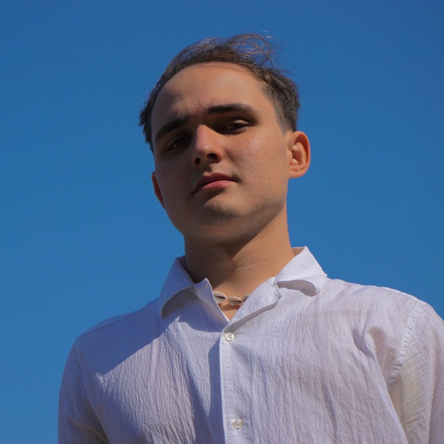 андрэ здесь