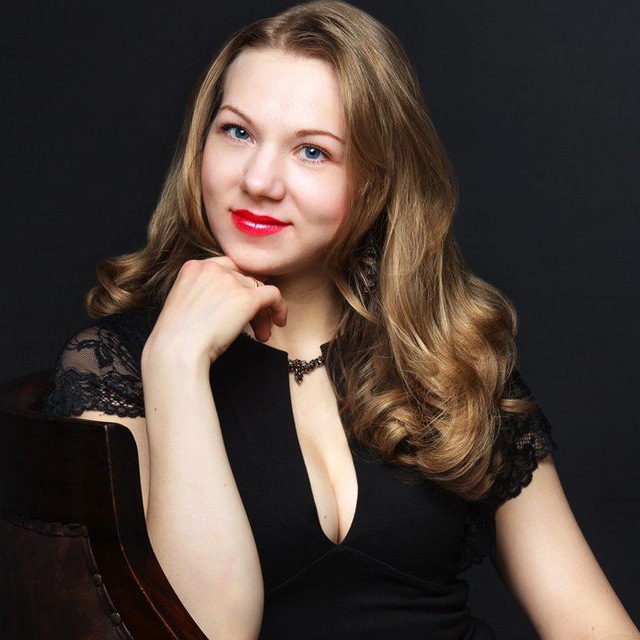 Певица Юлия Загоскина