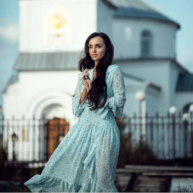 ? Анна Zакотенко ?