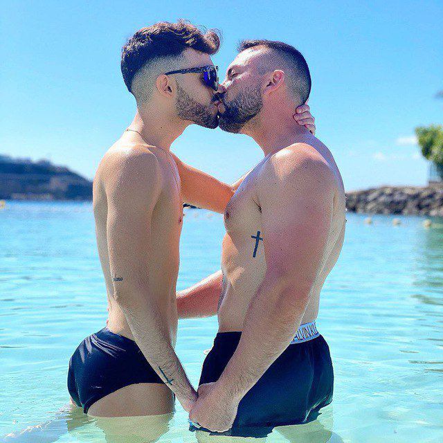 Jonli eshak Yalangoch qora ayol video