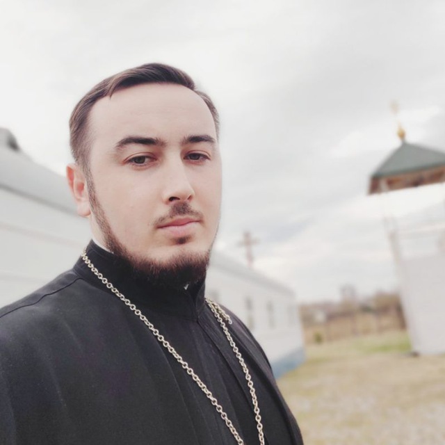 Алексей Ларин священник
