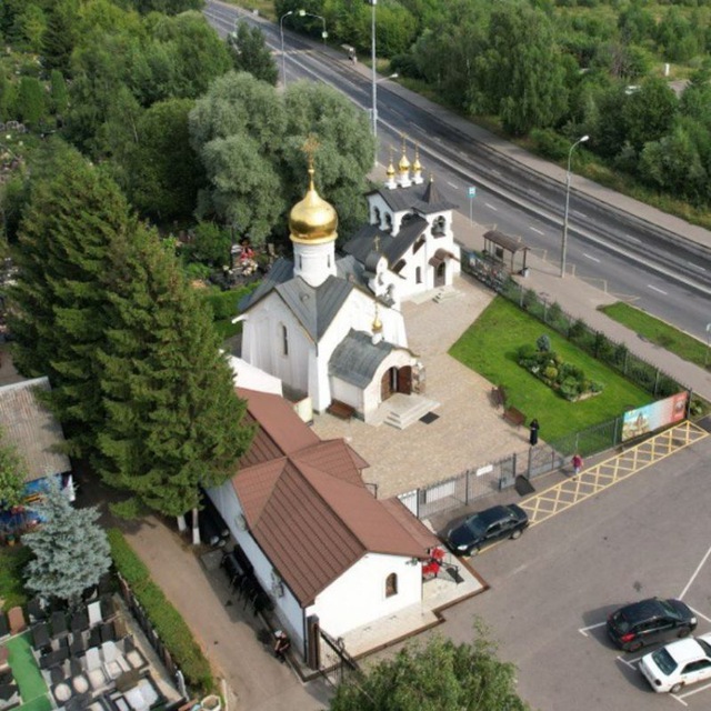 Храм мученика Уара