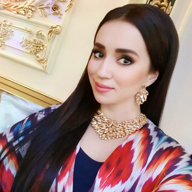 Shakhzoda Atelier Shahzoda Muhammedova Dizayner Liboslari