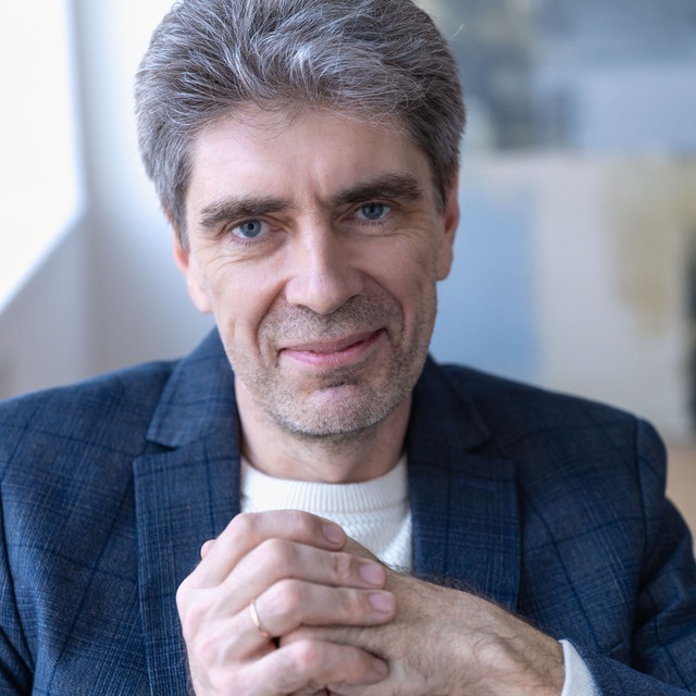 Лев Черняев