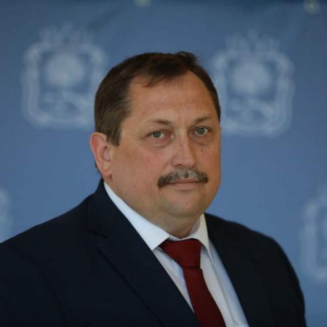 Александр Плотников