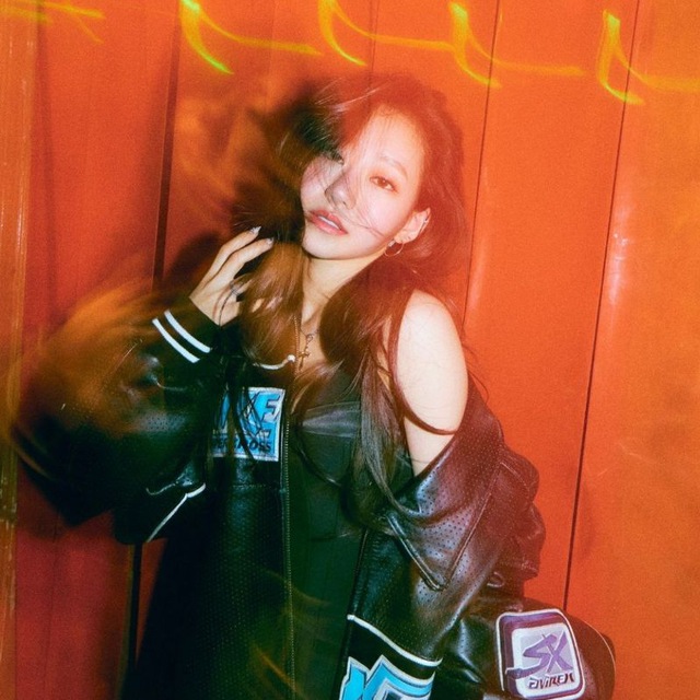 JULIE | KISS OF LIFE
