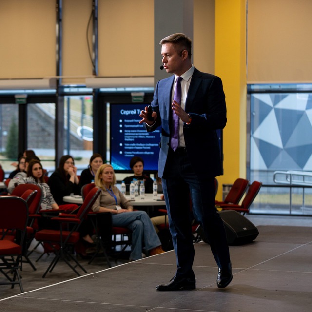 Сергей Тугушев