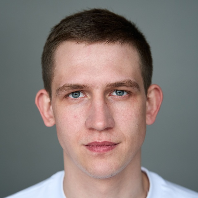 МАКСИМ ПУШНЕНКОВ ??